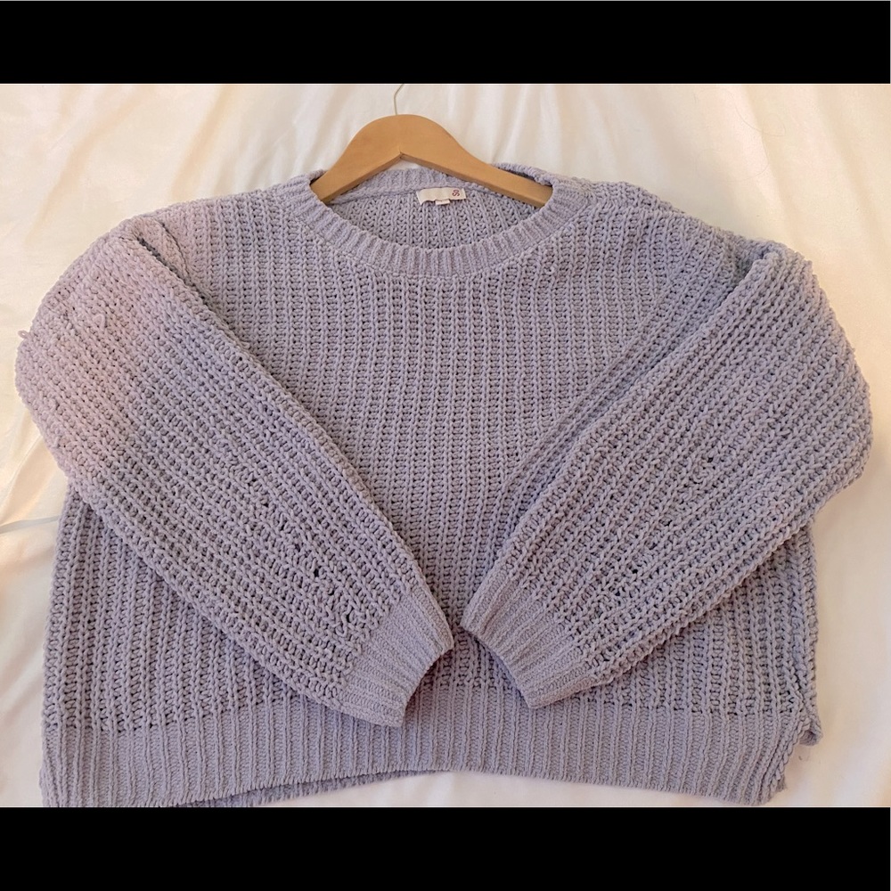 So lavender knit sweater, size L